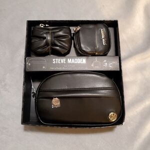 Steve Madden Black Fanny Pack Giftset With Bow Coin Purse & Pod Case NEW in Box